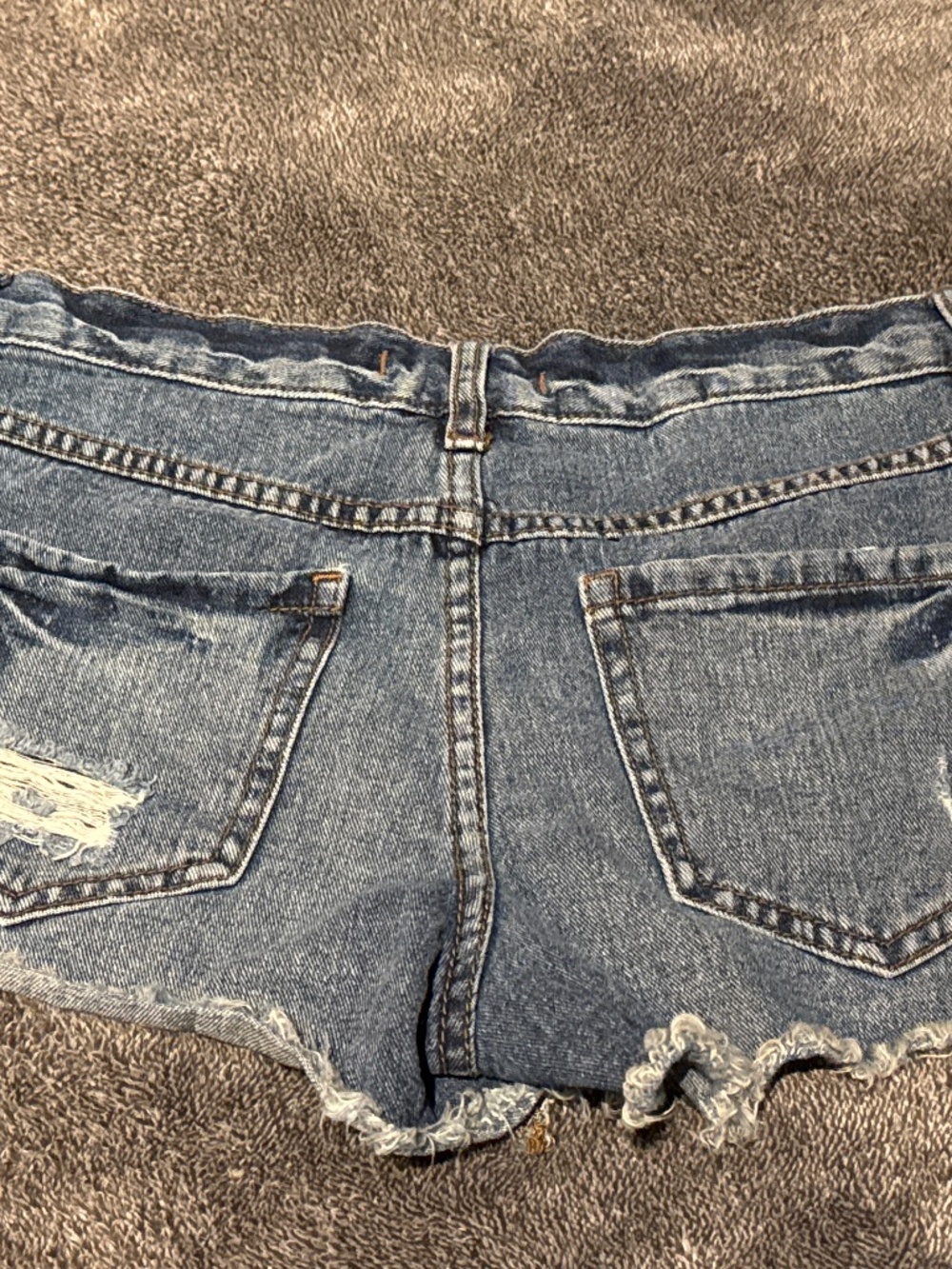 Free People - Picture 2 of 3
